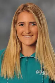 Emma Reed 2019 headshot