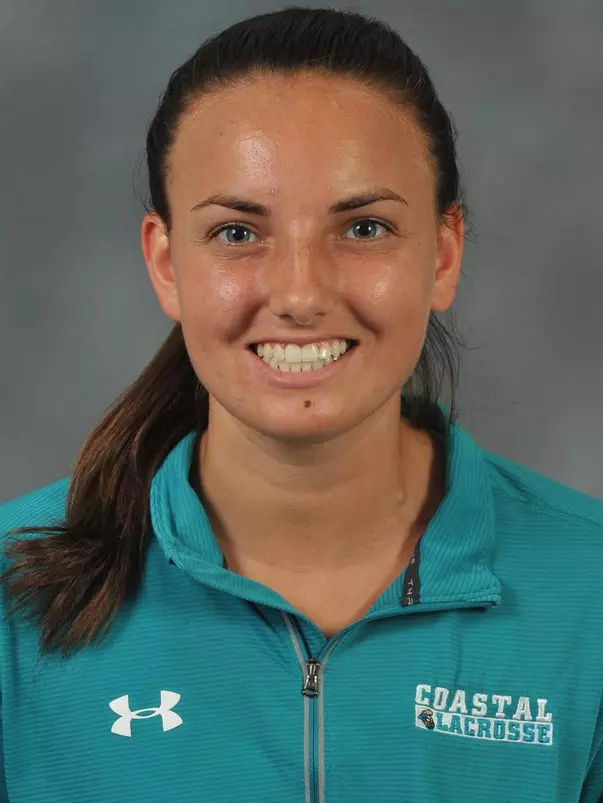 Erica Knapp 2020 headshot