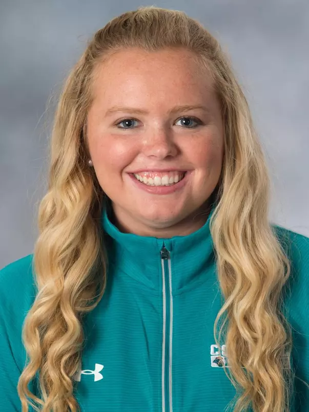 Hailey Heimbach 2018 headshot