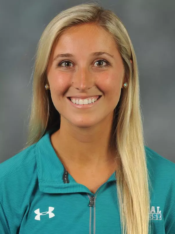Haley Wells 2020 headshot