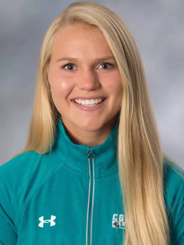 Hannah Krin 2018 headshot
