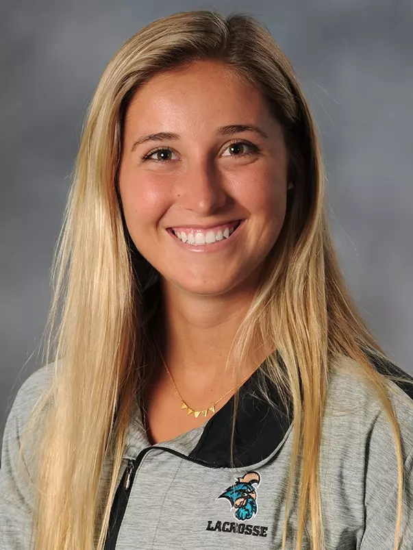 Haley Wells 2017 headshot