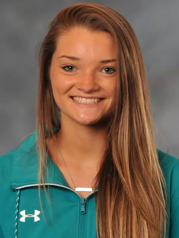 Lauren Cremen 2019 headshot
