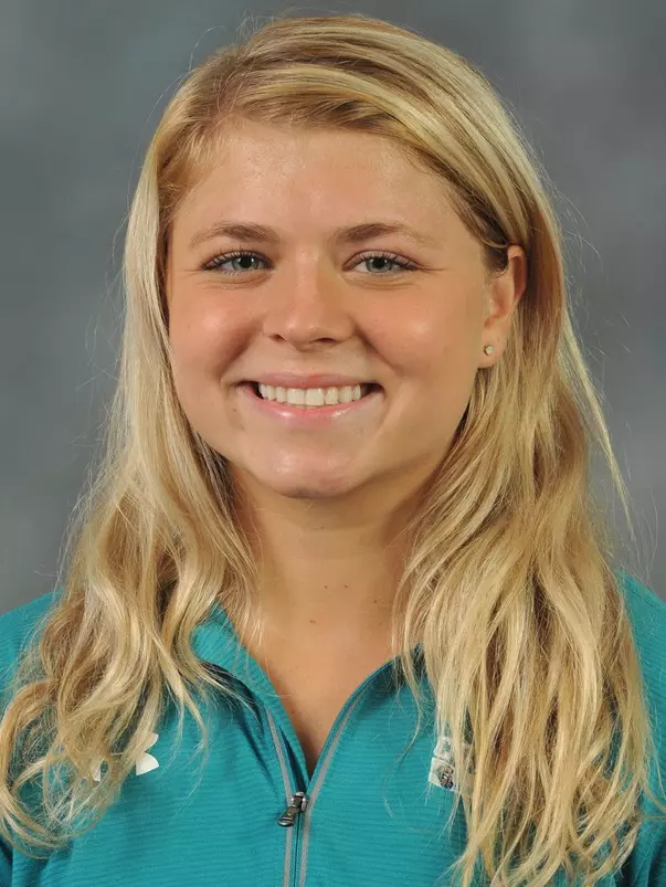 Megan Bozzi 2020 headshot