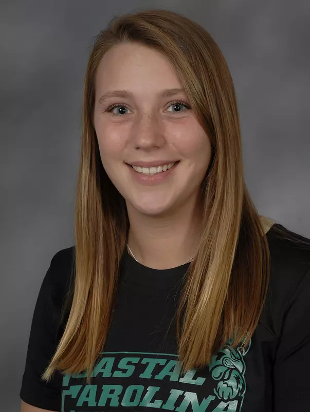 Maddy Ciardi 2013 headshot