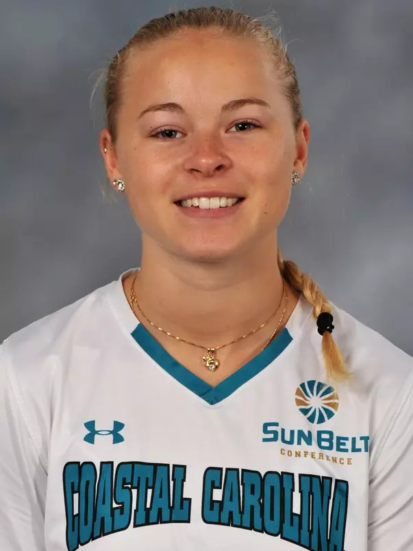 Wilma Gullqvist 2018 headshot