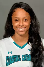 Alexis Magruder 2017 headshot