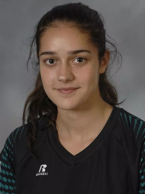 Daniella Famili 2014 headshot