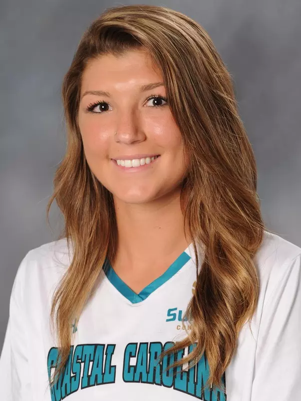 Montanna Hill 2016 headshot