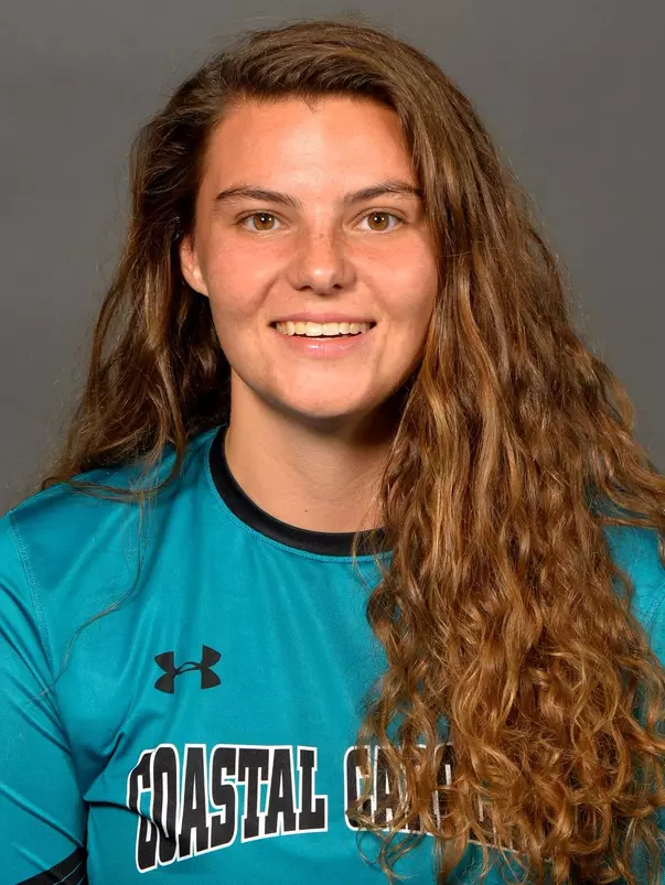 Olivia Post 2017 headshot