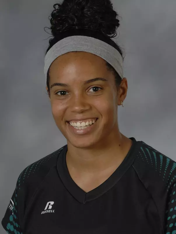 Amber Adams 2014 headshot