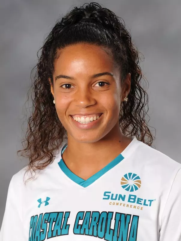 Amber Adams 2016 headshot
