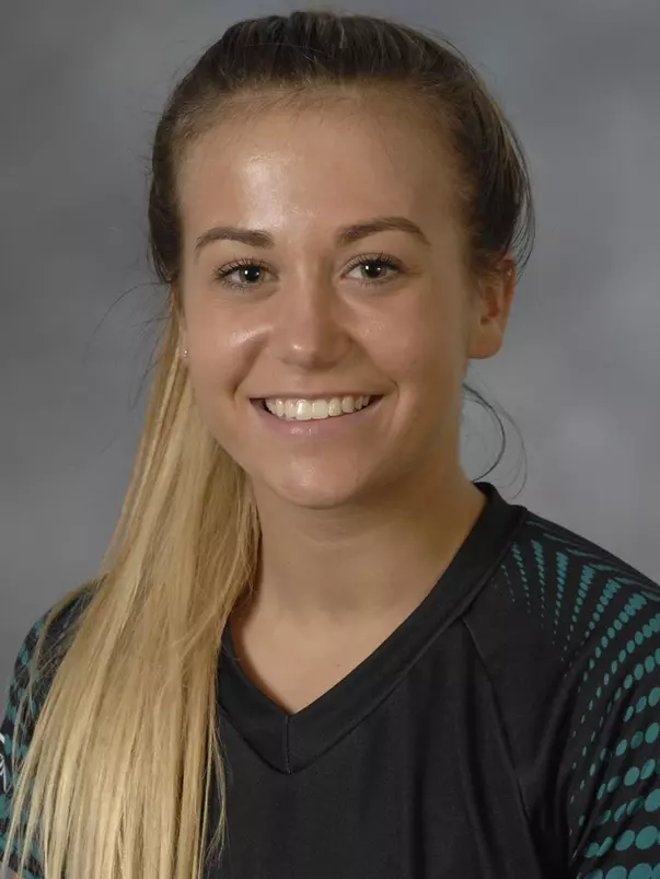 Madi Simons 2014 headshot
