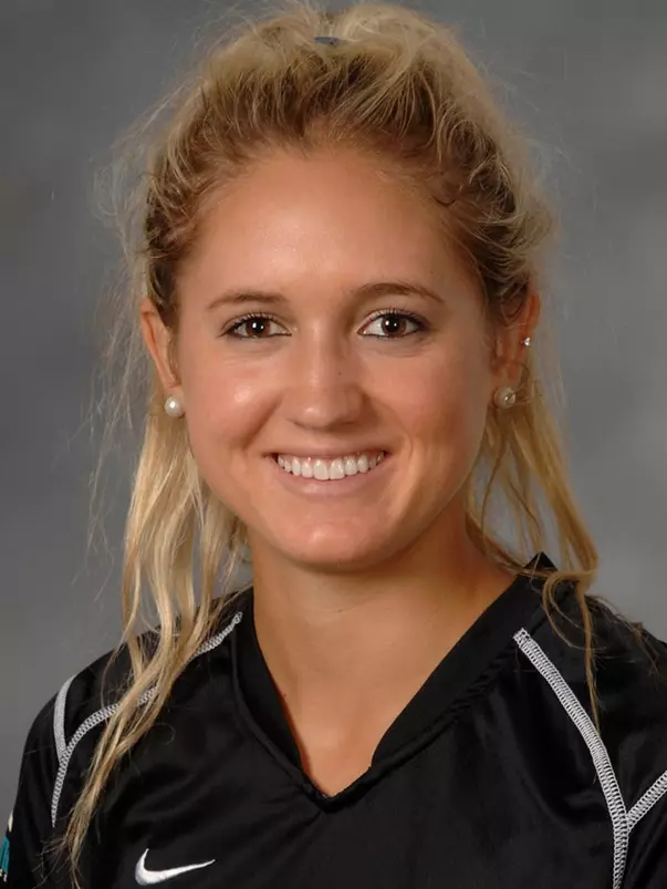 Maddie Phillips 2012 headshot