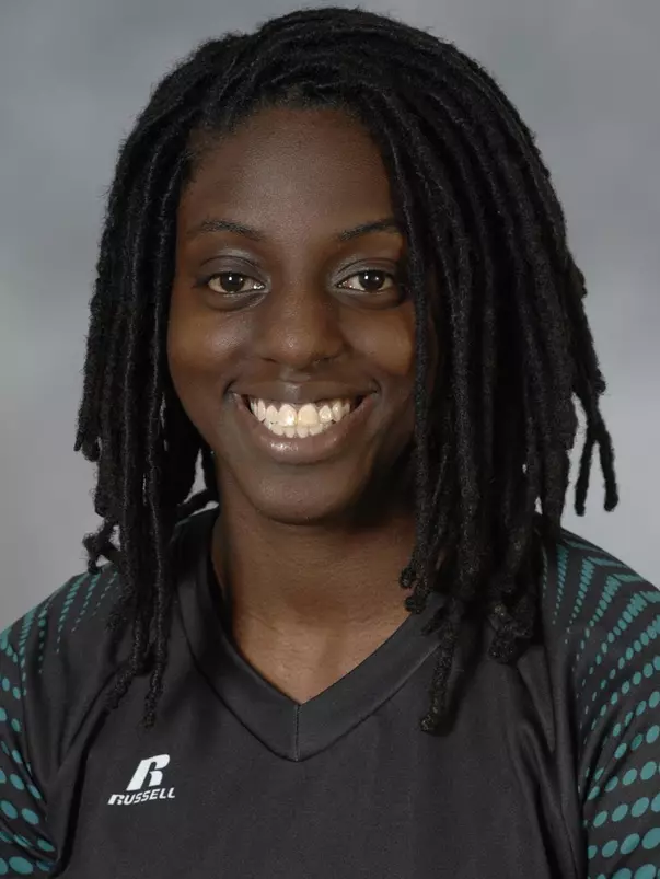 Dominique Russell 2014 headshot