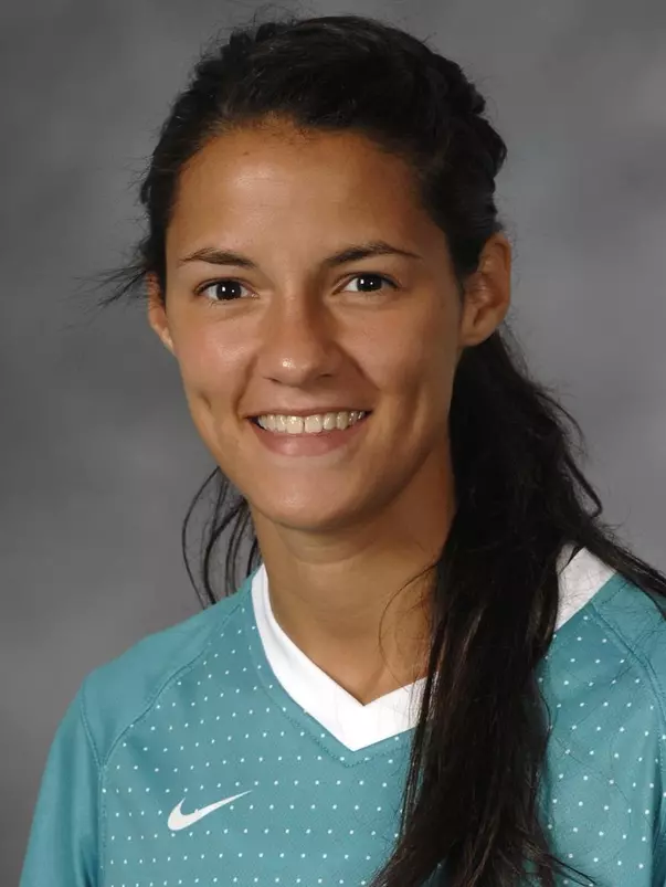 Alyssa Clarke 2011 headshot