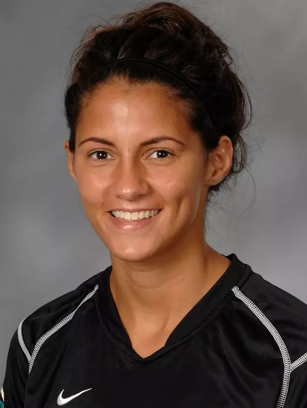 Amanda Clark 2012 headshot