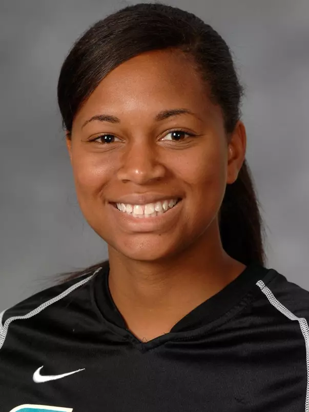 Linsey Eckel 2012 headshot
