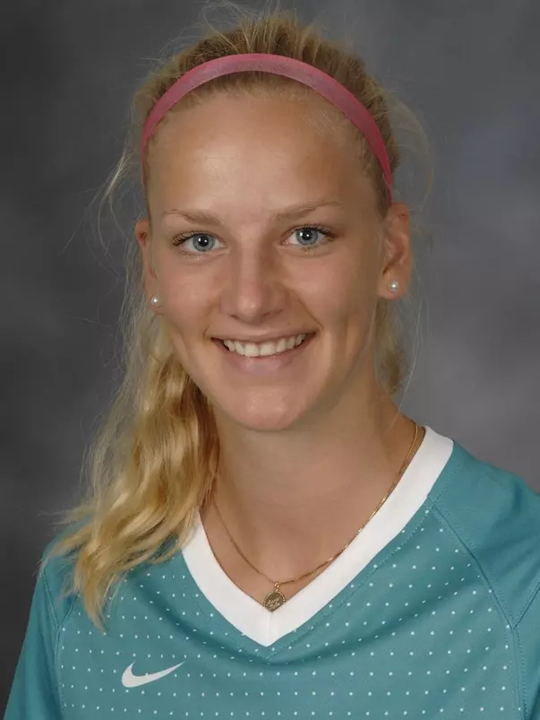 Fia Jonsson 2013 headshot