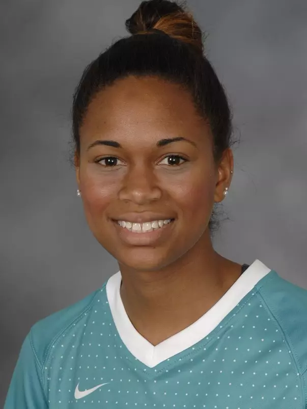 Linsey Eckel 2013 headshot