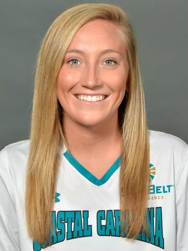 Allie Albrecht 2017 headshot