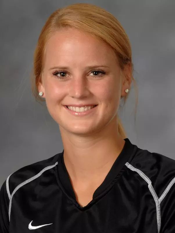 Anna Lowe 2012 headshot