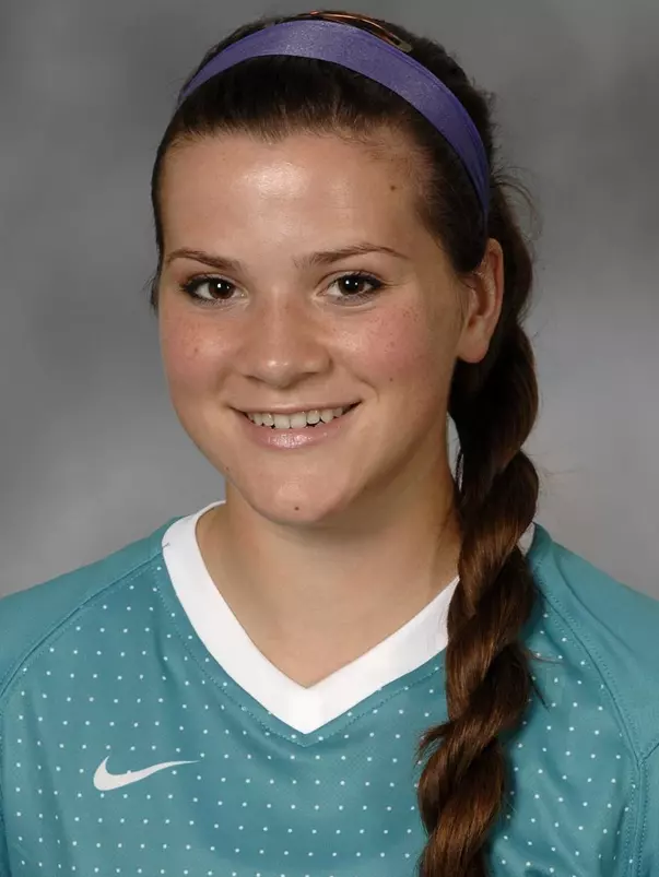 Lexi Guches 2011 headshot