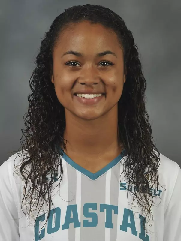 Aminah Johnson 2019 headshot