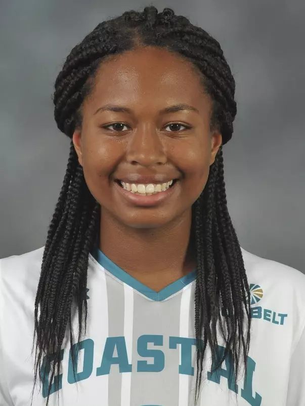 Ariana Monroe 2019 headshot
