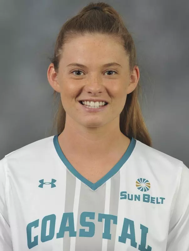 Kiera Heslam 2019 headshot