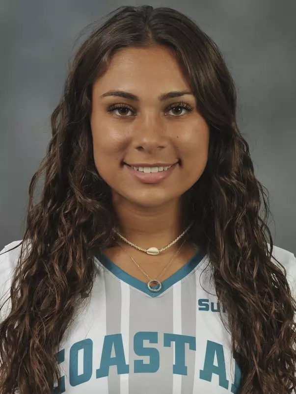 Tori Carnevale 2019 headshot