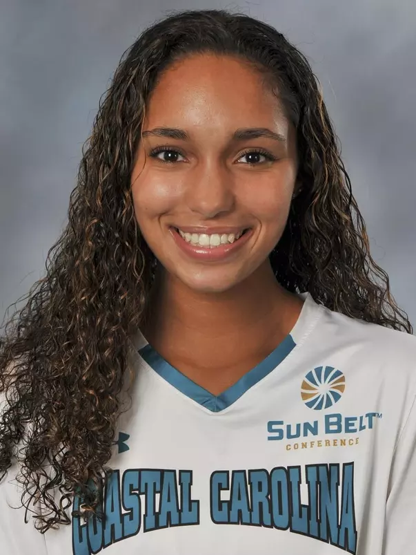 Brianna Oliver 2018 headshot