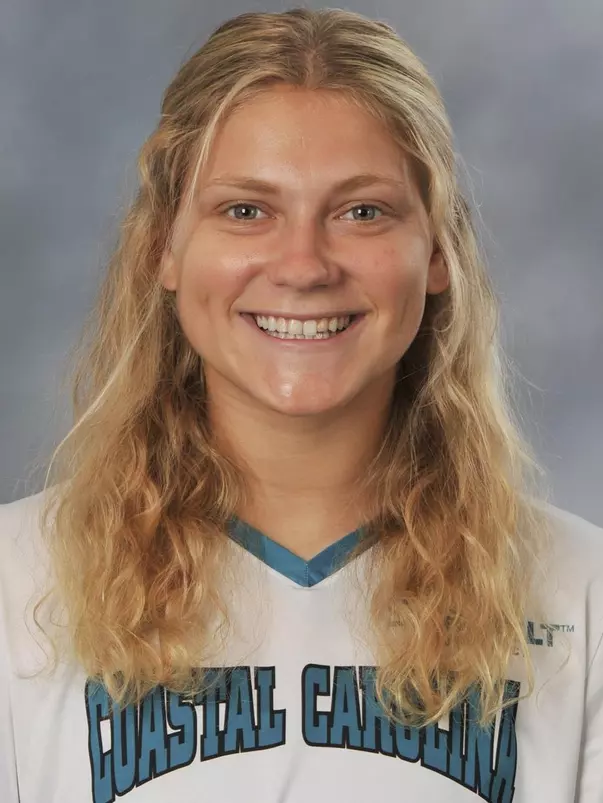 Emilia Leturgez 2018 headshot