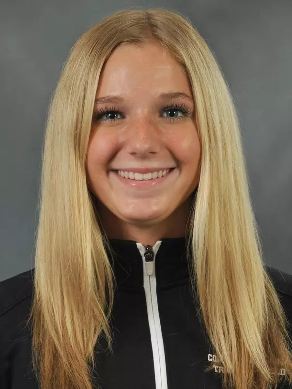 Sydney Swanker 2020 headshot