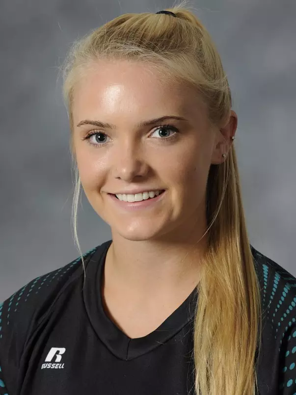 Amy Hicks 2015 headshot