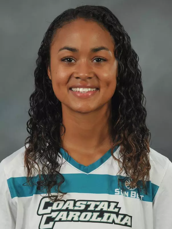 Aminah Johnson 2020 headshot