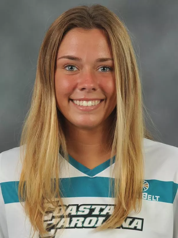 Rose Behrmann 2020 headshot