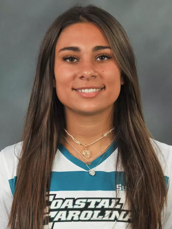 Tori Carnevale 2020 headshot