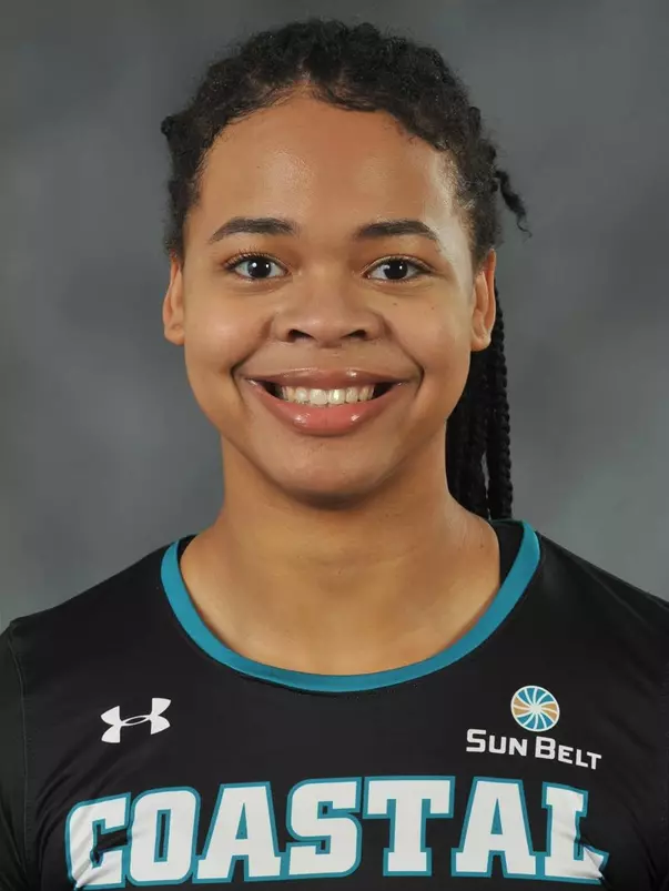 Christina Nance 2020 headshot