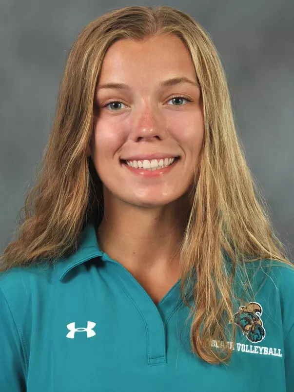 Riley Melton 2021 headshot