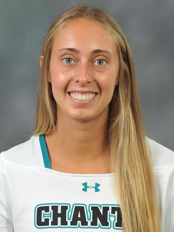 Bethany Bruck 2021-22 headshot
