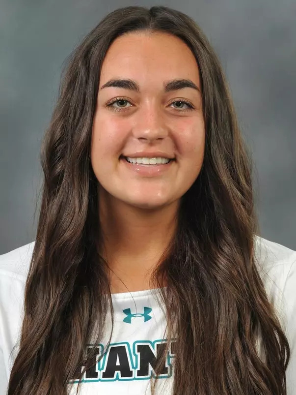 Gionna Attebando 2021-22 headshot