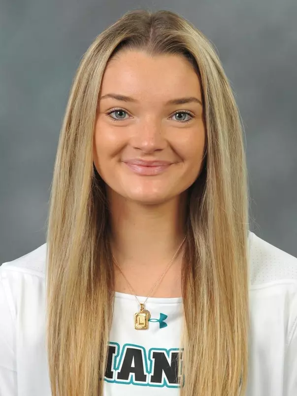 Lauren Cremen 2021-22 headshot