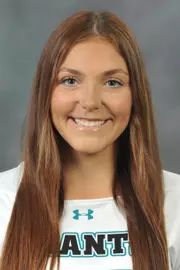 Layla Morris 2021-22 headshot