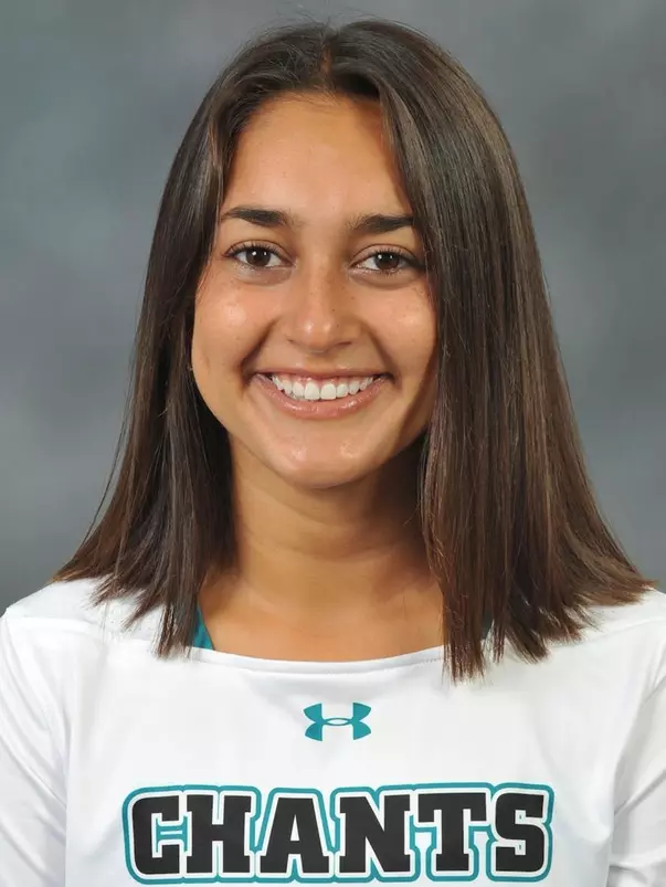 Paulina DeAnda 2021-22 headshot