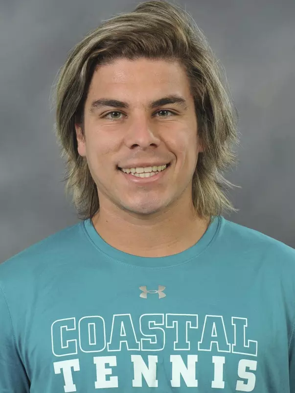 Federico Garnier 2021 headshot