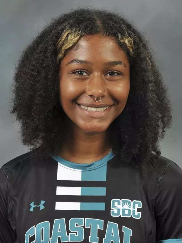 Aliyah Thomas 2021 headshot