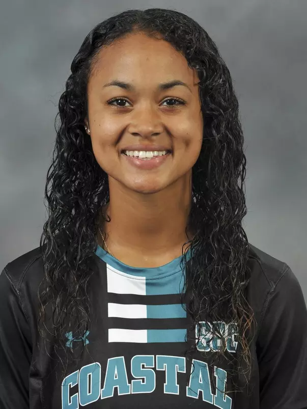 Aminah Johnson 2021 headshot