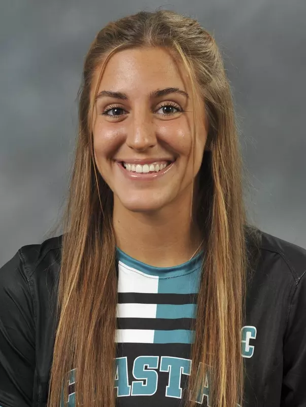 Ashley Bosmans 2021 headshot