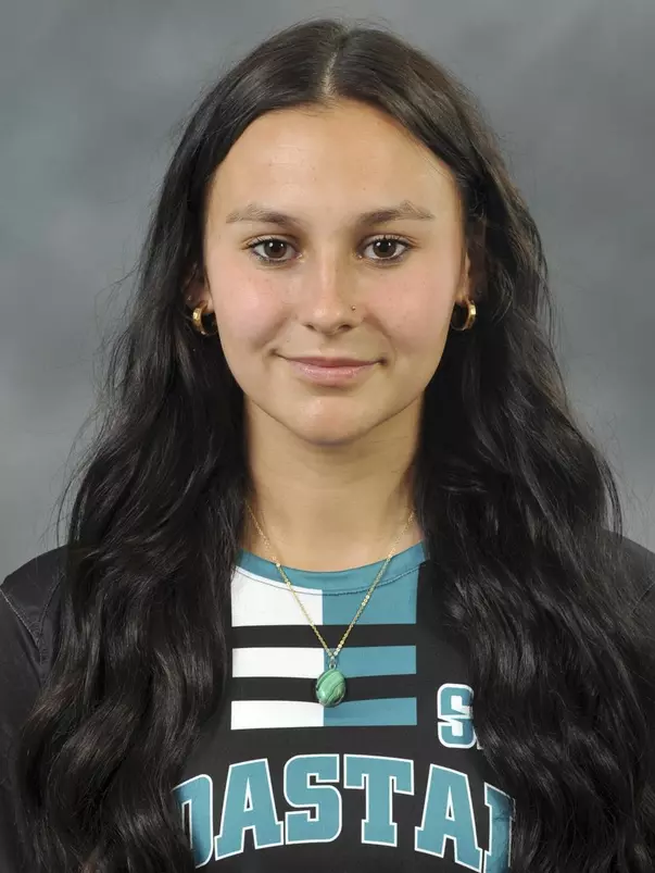Lauren Denning 2021 headshot